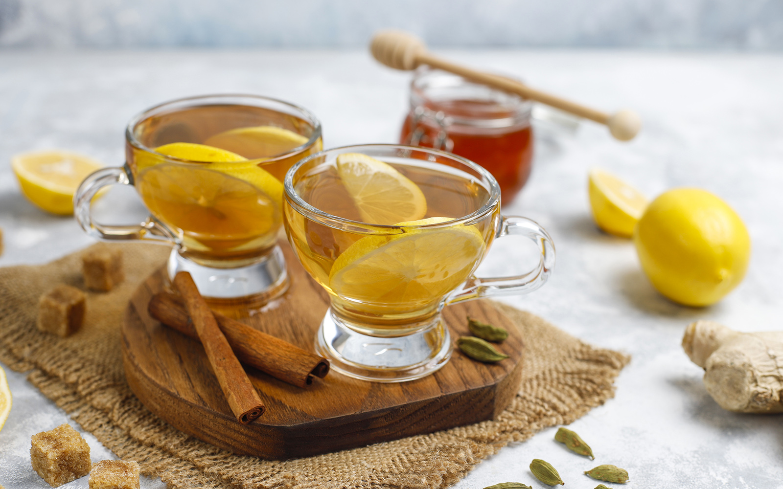 Kết hợp mật ong với chanh